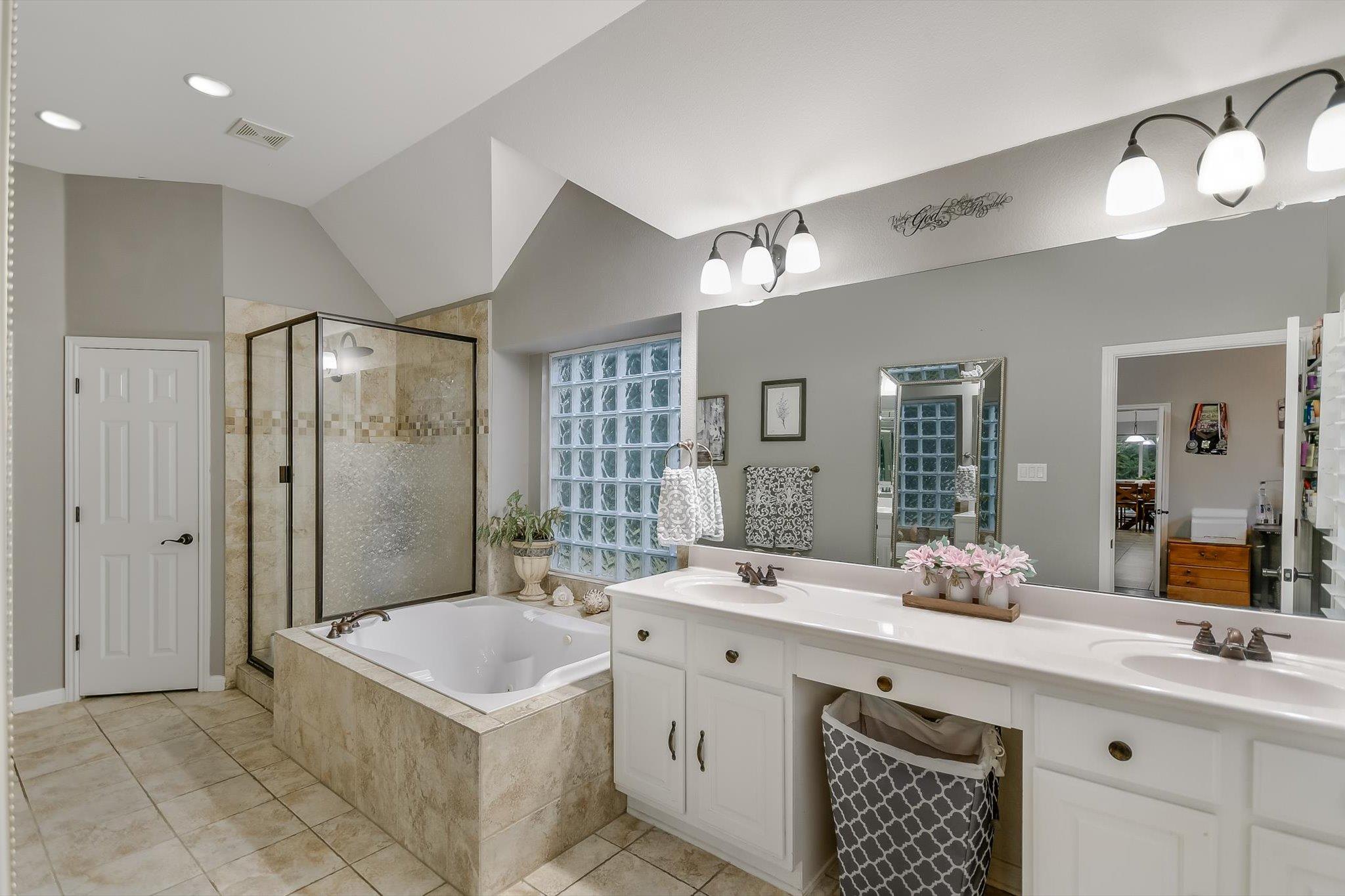 300 Wesley Ridge Drive Spicewood TX 78669