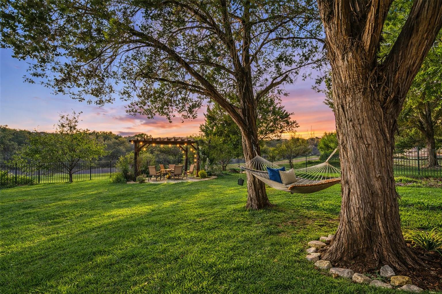 300 Wesley Ridge Drive Spicewood TX 78669