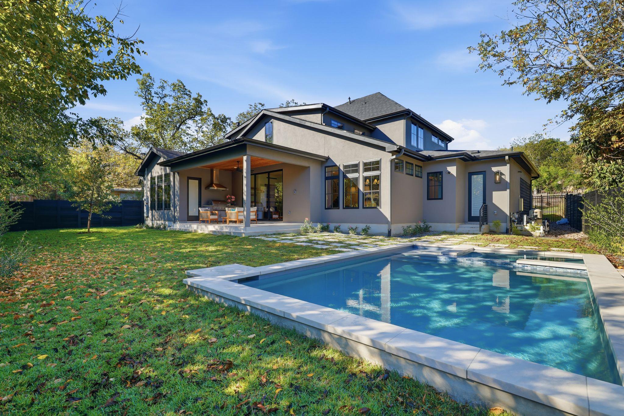 2803 Oak Park Drive Austin TX 78704