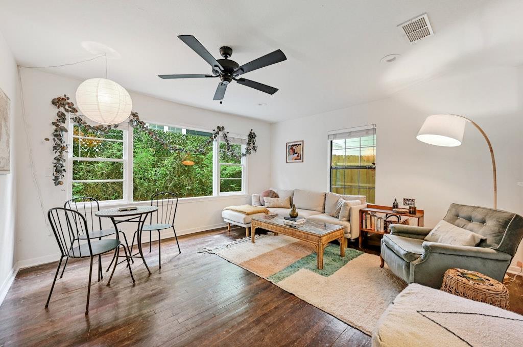 4025 Valley View Road Austin TX 78704