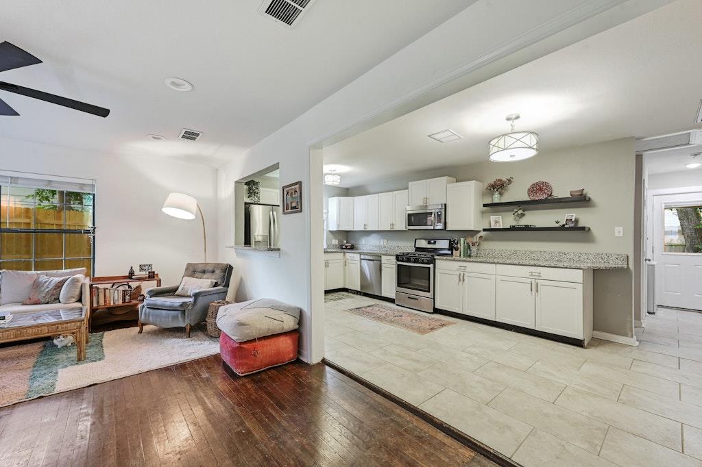 4025 Valley View Road Austin TX 78704