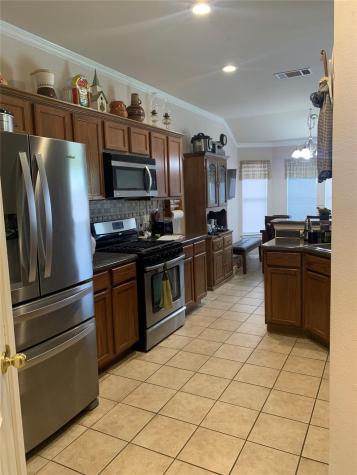 150 Elmer Cove Kyle TX 78640