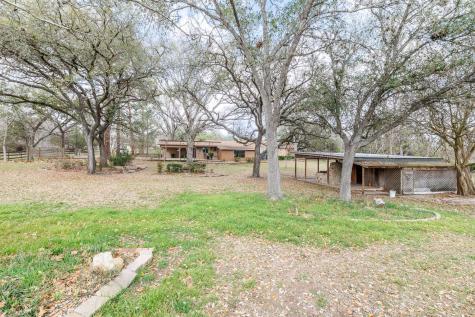 3603 Us Highway 90a E Gonzales TX 78629