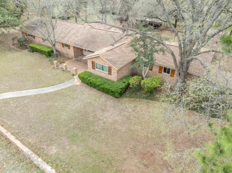3603 Us Highway 90a E Gonzales TX 78629