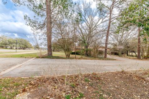 3603 Us Highway 90a E Gonzales TX 78629