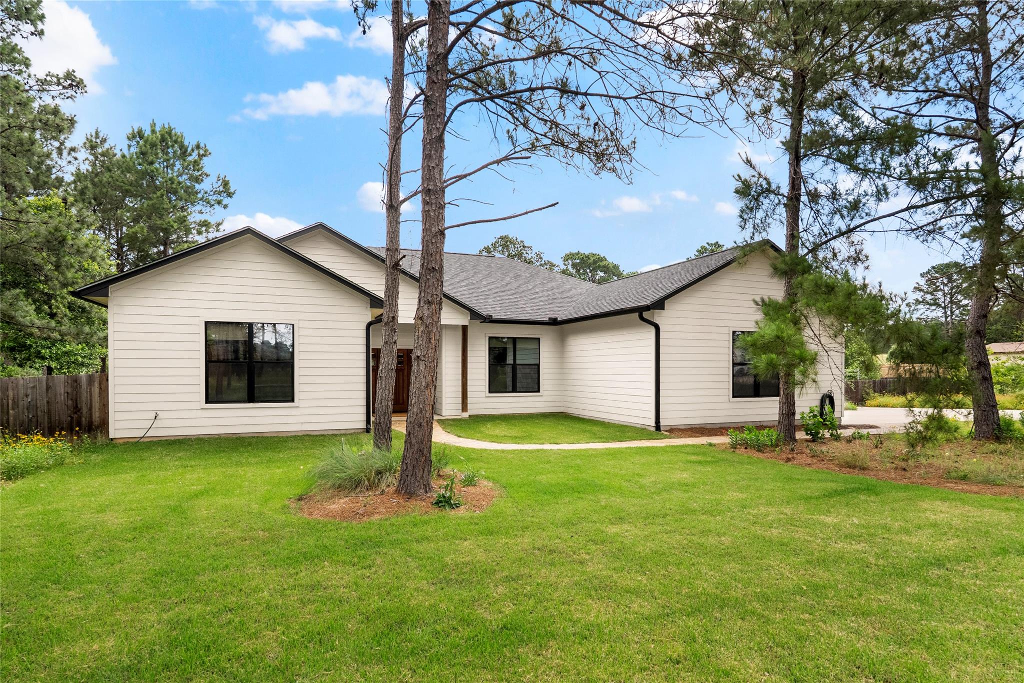 111 Green Grass Lane Bastrop TX 78602