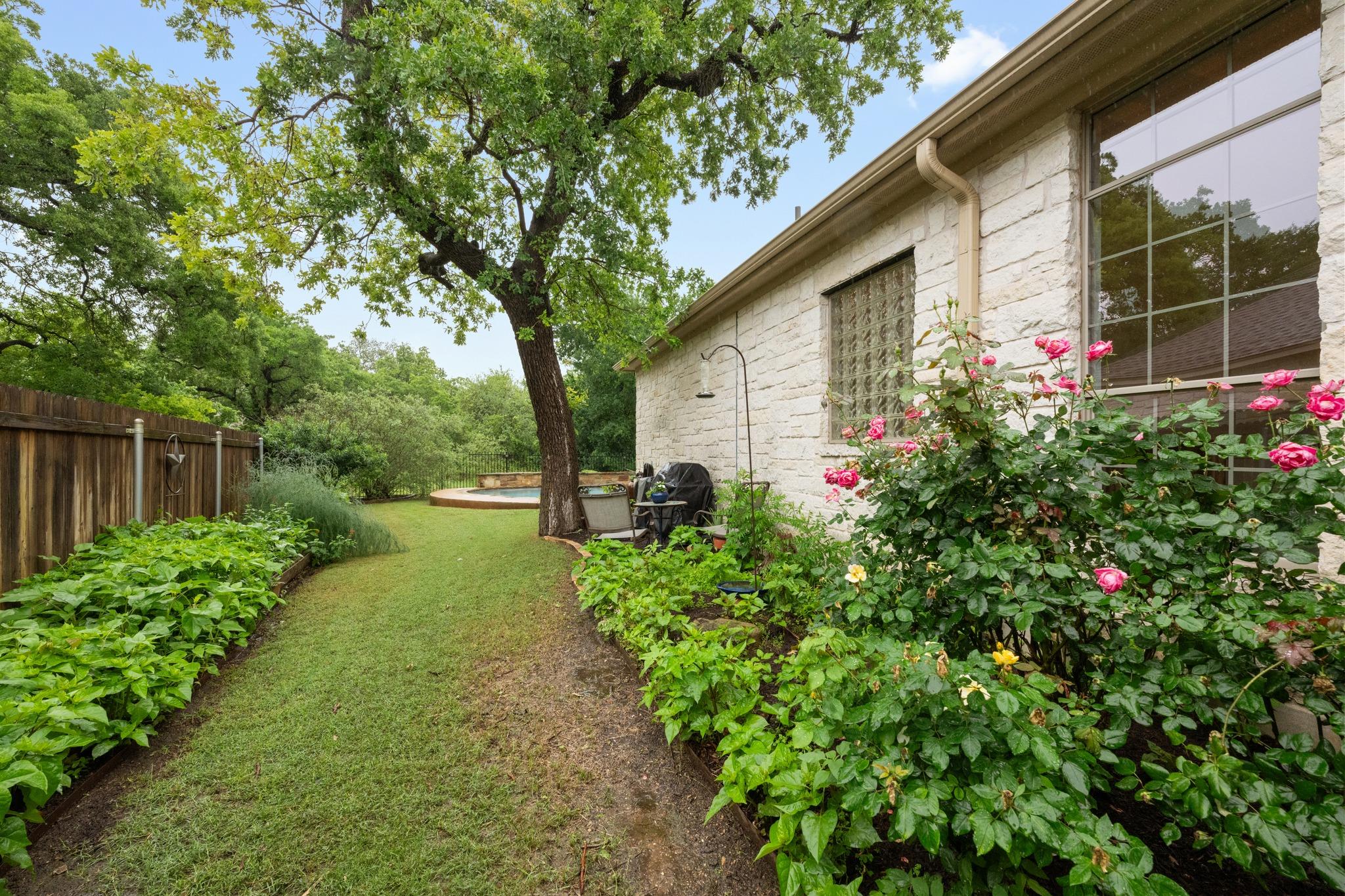11704 Via Grande Drive Austin TX 78739