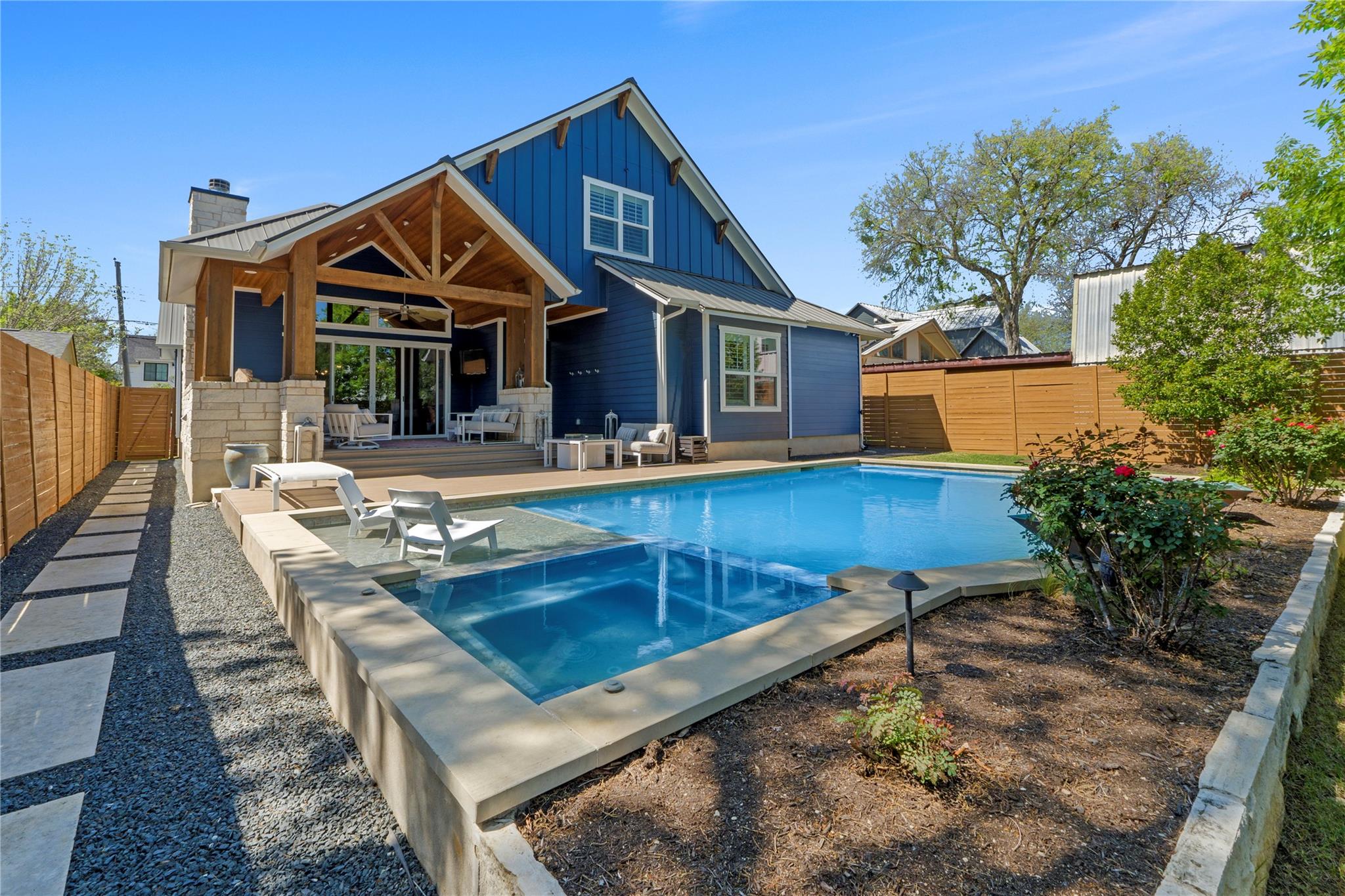 2004 Alegria Road Austin TX 78757