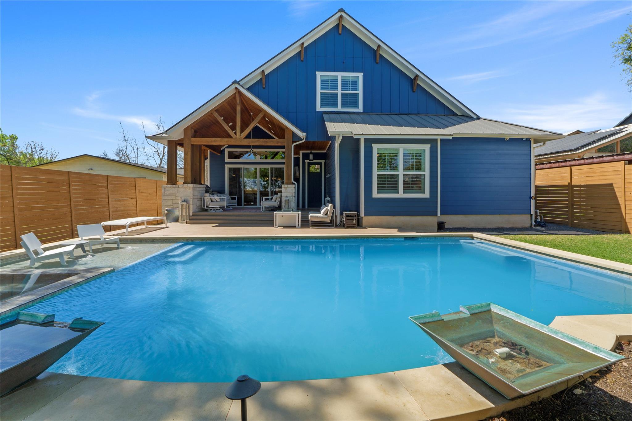 2004 Alegria Road Austin TX 78757