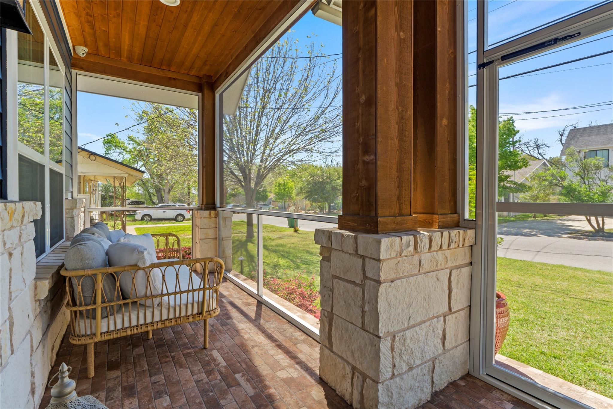 2004 Alegria Road Austin TX 78757
