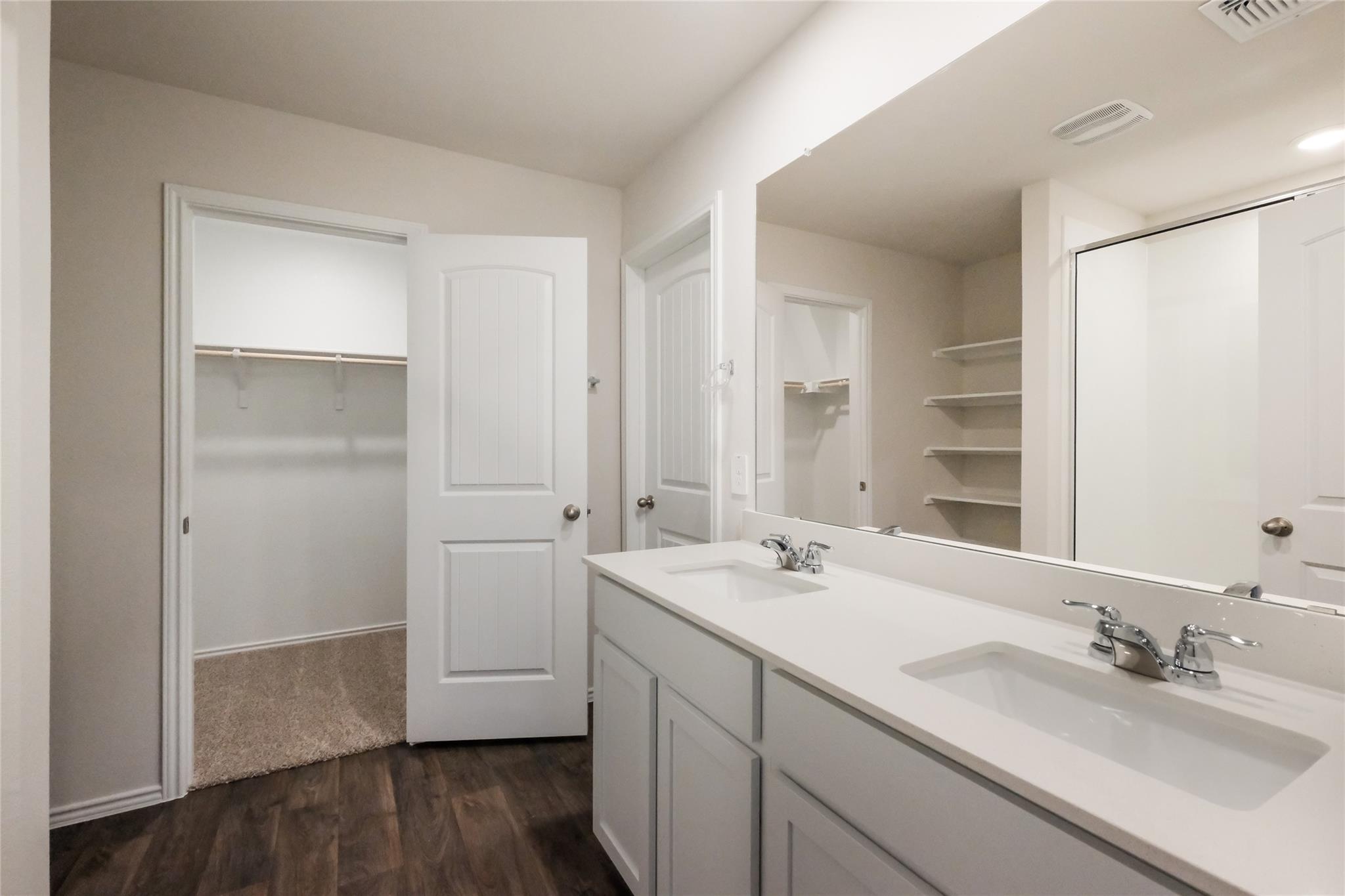 162 Sandringham Loop Kyle TX 78640
