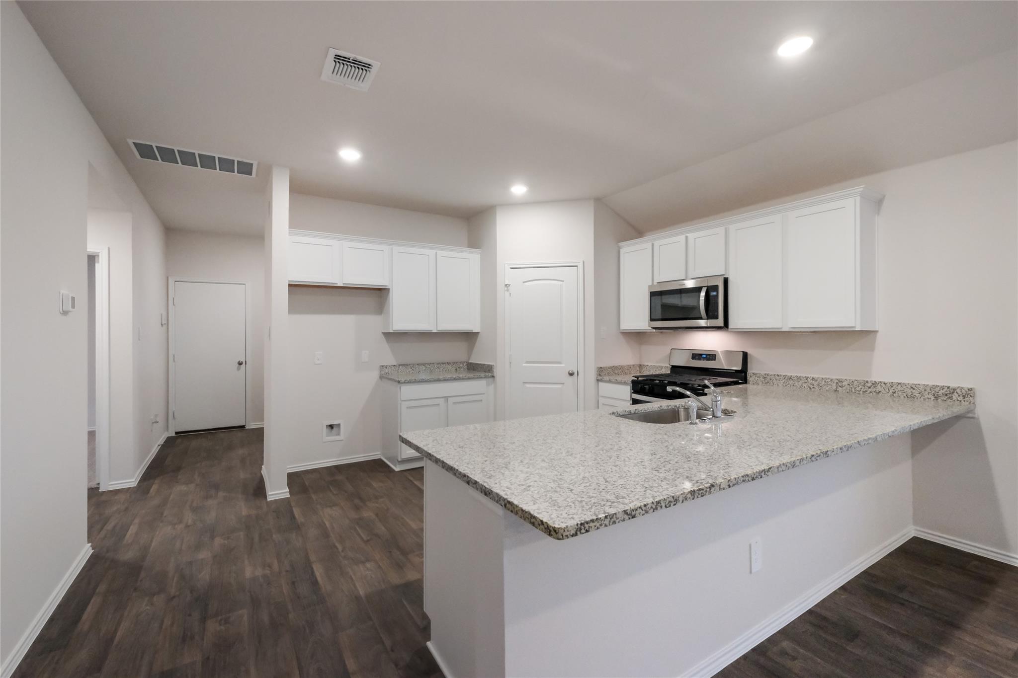 162 Sandringham Loop Kyle TX 78640