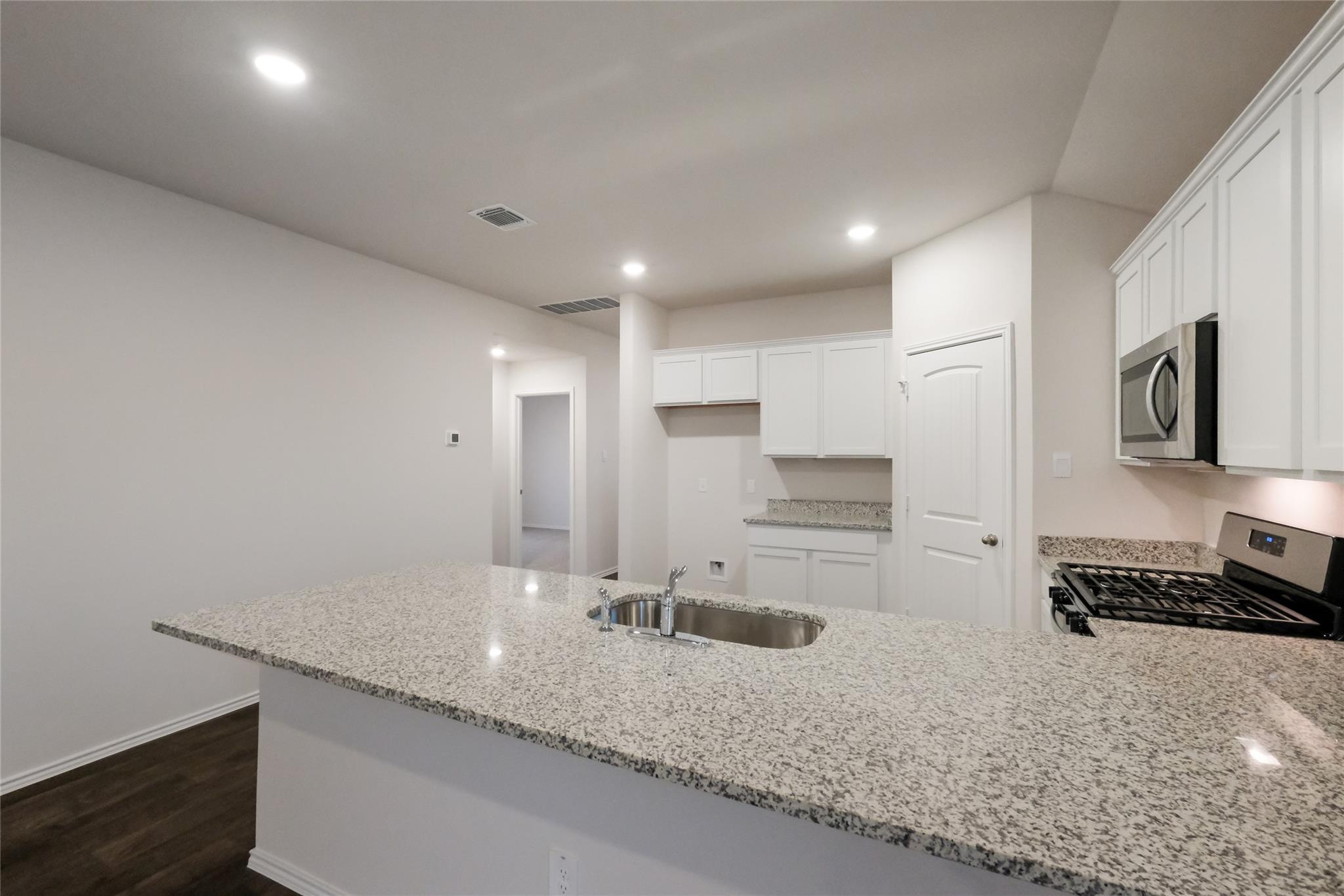162 Sandringham Loop Kyle TX 78640