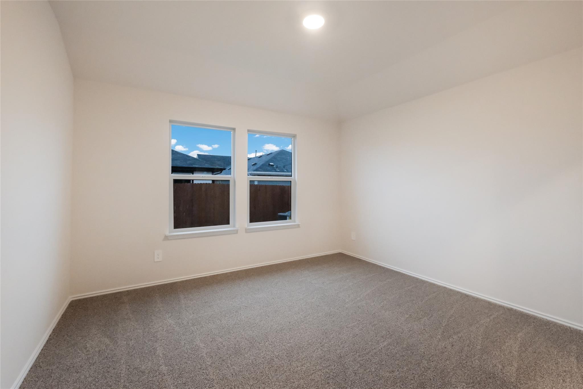 162 Sandringham Loop Kyle TX 78640