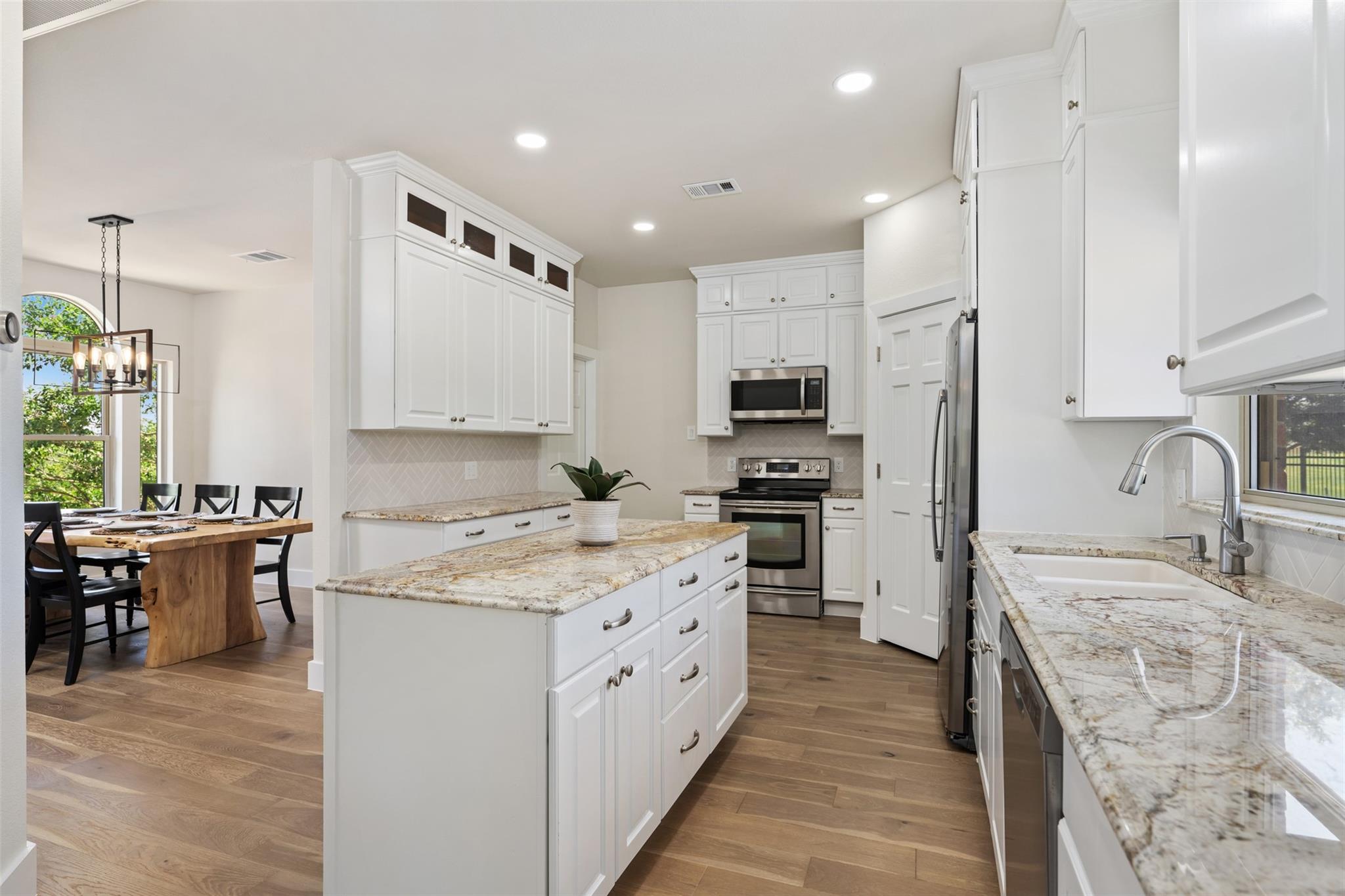 5725 Misty Hill Cove Austin TX 78759