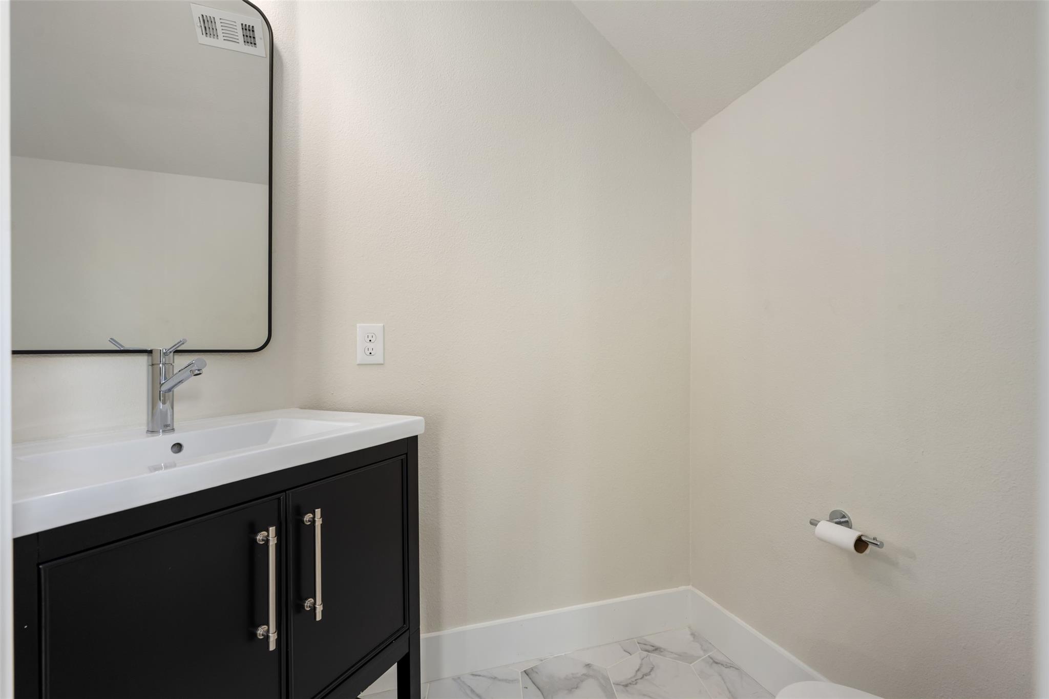5725 Misty Hill Cove Austin TX 78759