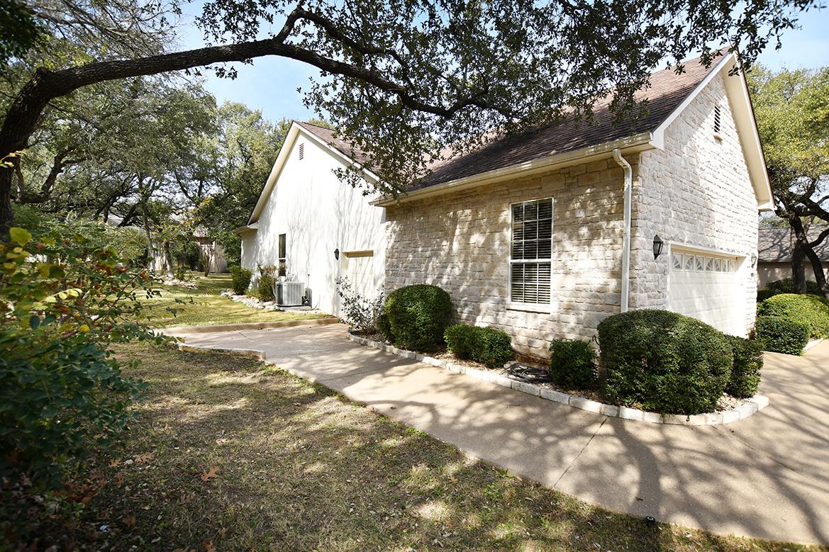 226 Whispering Wind Drive Georgetown TX 78633