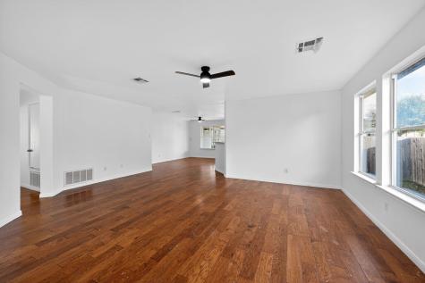 316 Flinn Street Hutto TX 78634