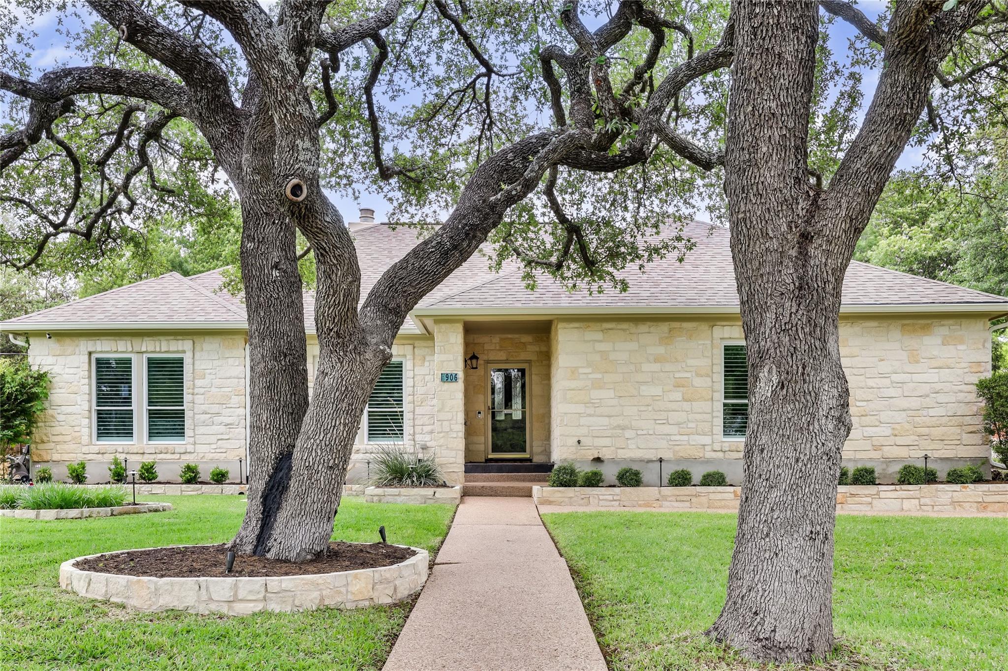 906 Texas Trail Austin TX 78737