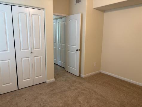 1076 Sanders Kyle TX 78640