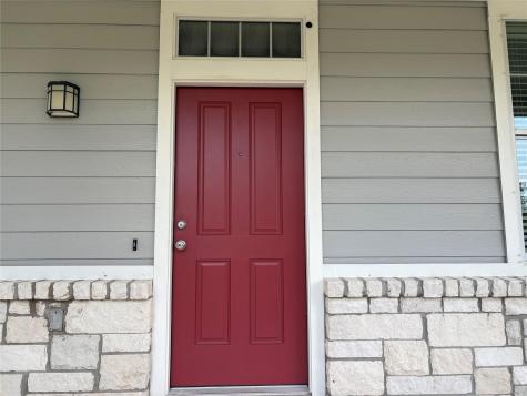 1076 Sanders Kyle TX 78640