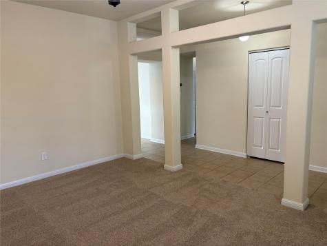 1076 Sanders Kyle TX 78640