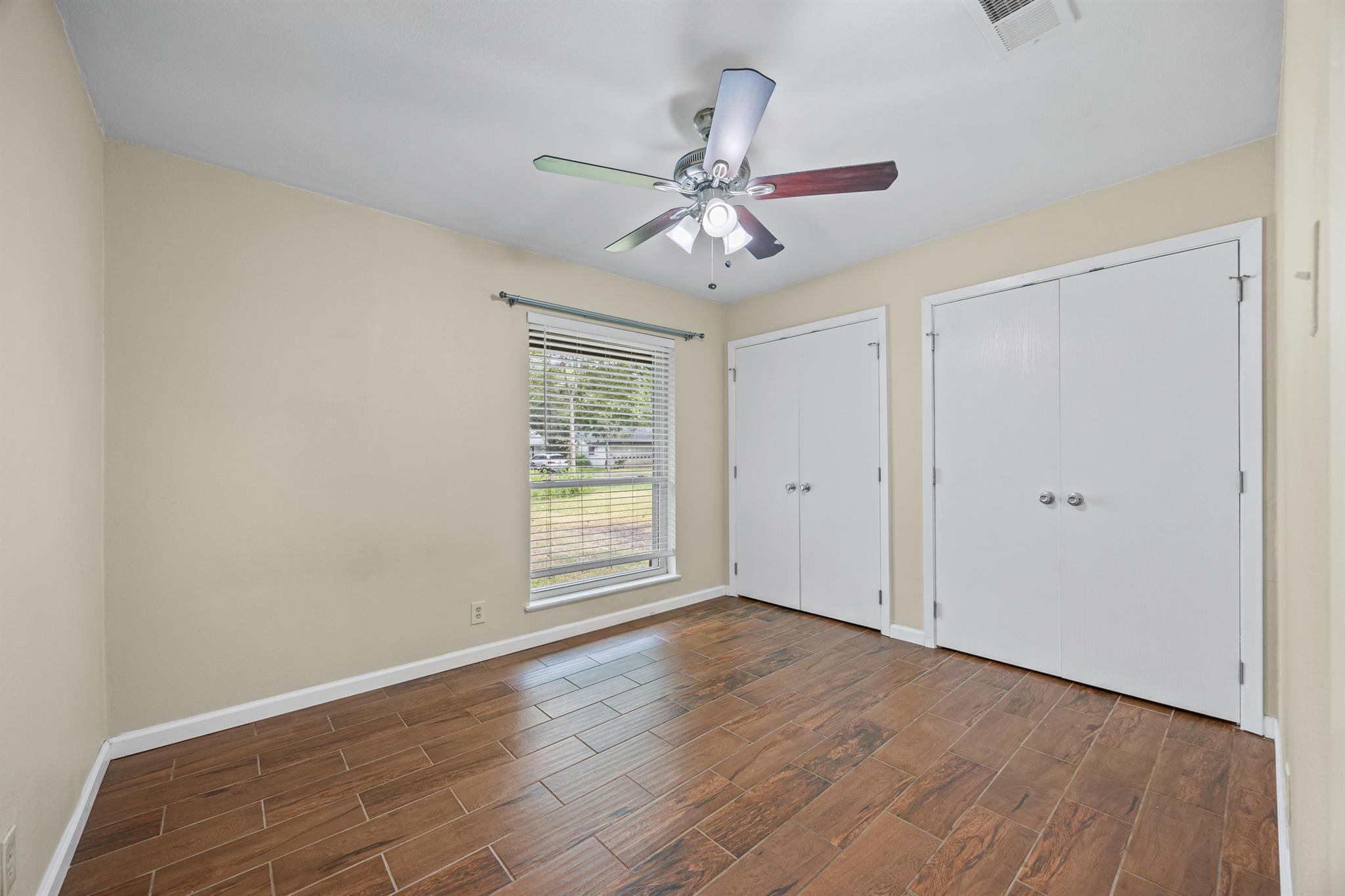 9215 Hunters Trace E Austin TX 78758