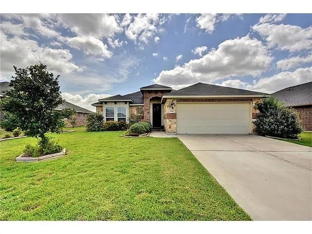 1008 Blackman Court Hutto TX 78634