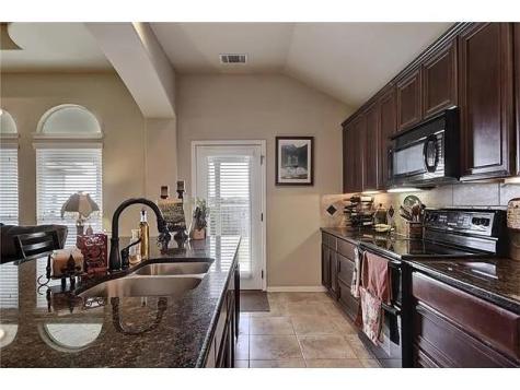 1008 Blackman Court Hutto TX 78634