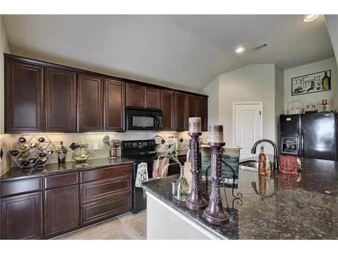 1008 Blackman Court Hutto TX 78634