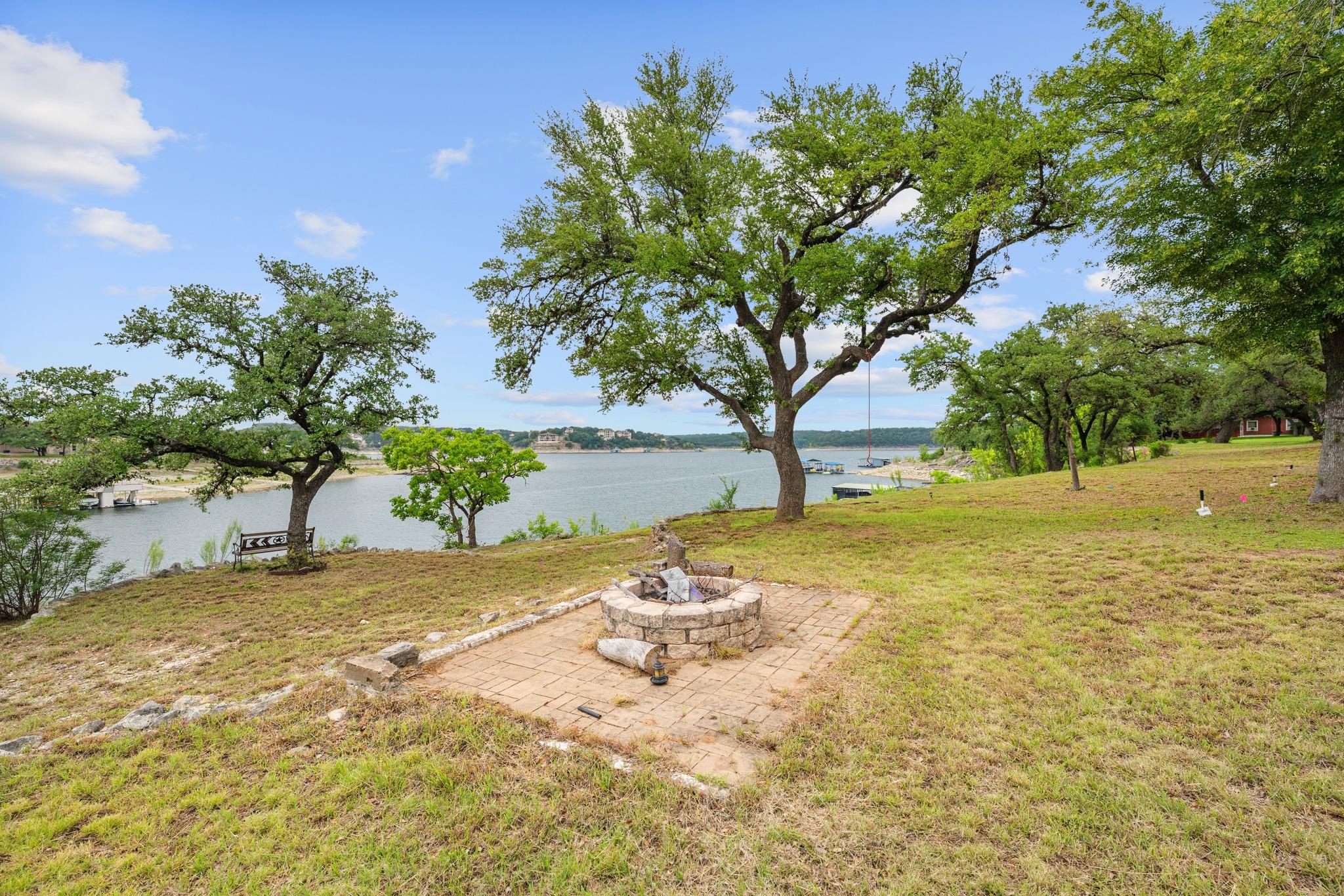 1106 Hurst Hollow Austin TX 78734