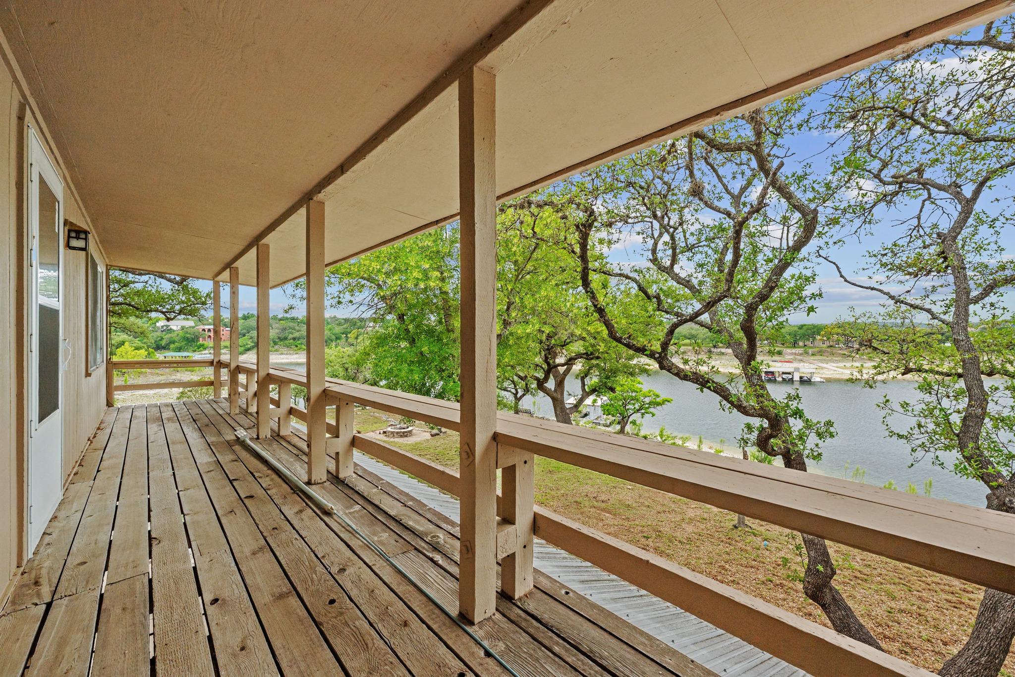 1106 Hurst Hollow Austin TX 78734