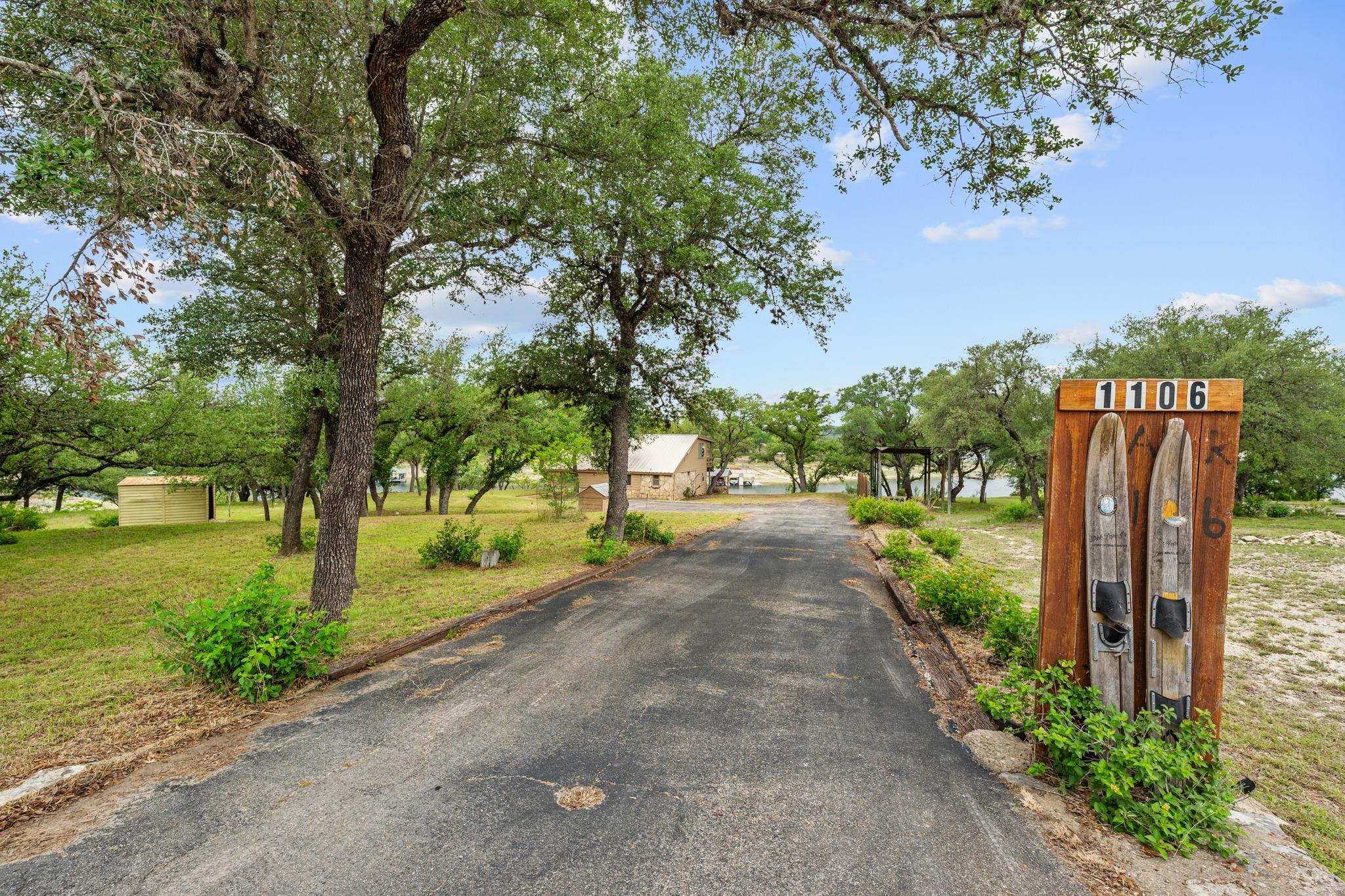 1106 Hurst Hollow Austin TX 78734