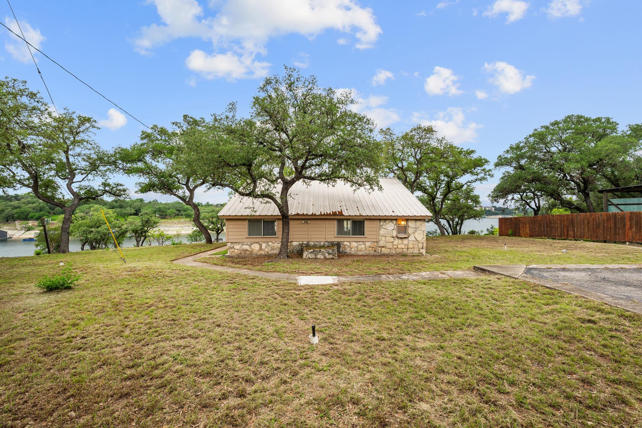 1106 Hurst Hollow Austin TX 78734