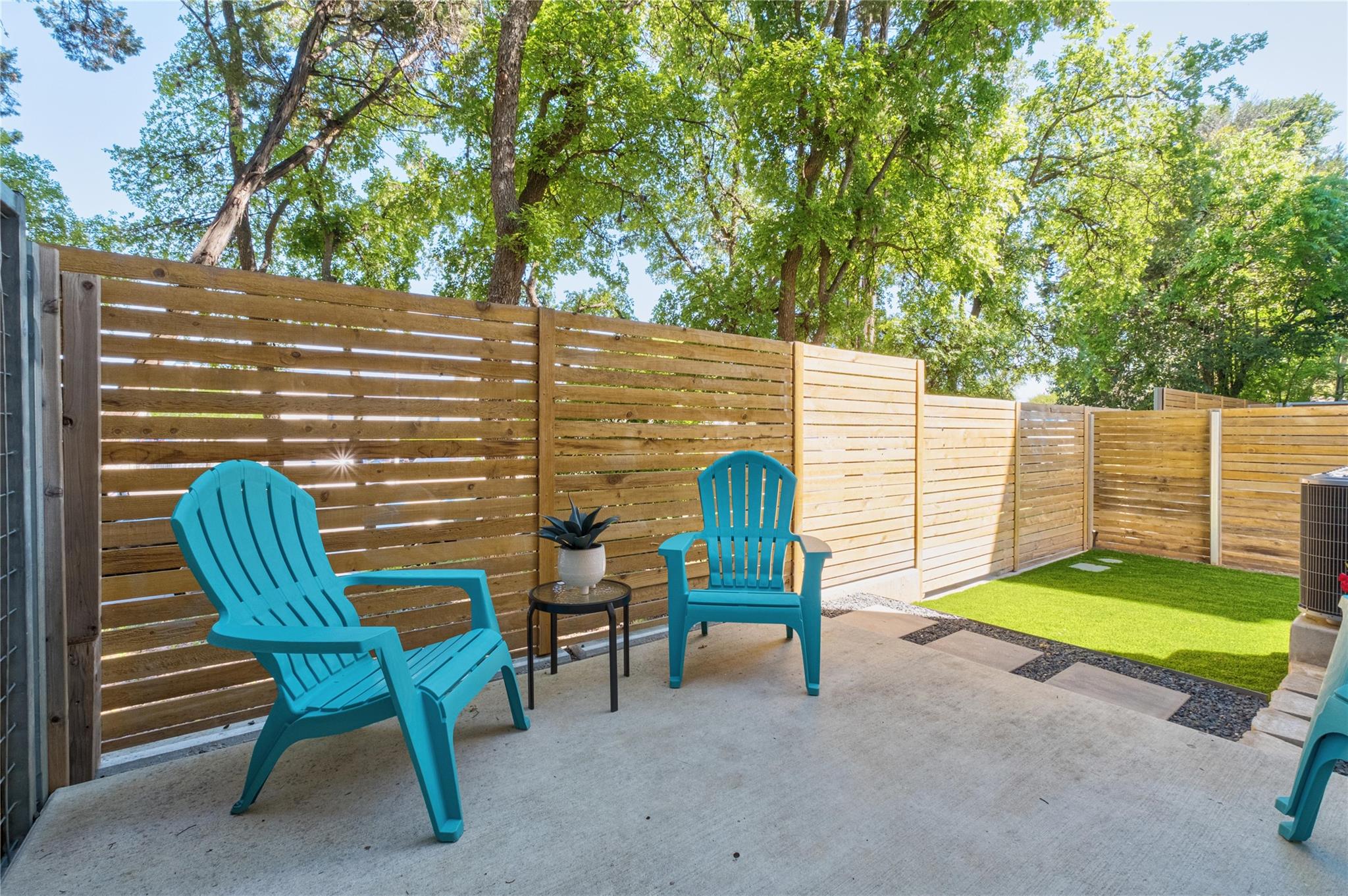 814 N Bluff Drive Austin TX 78745