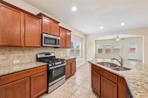 328 Shale Circle Buda TX 78610