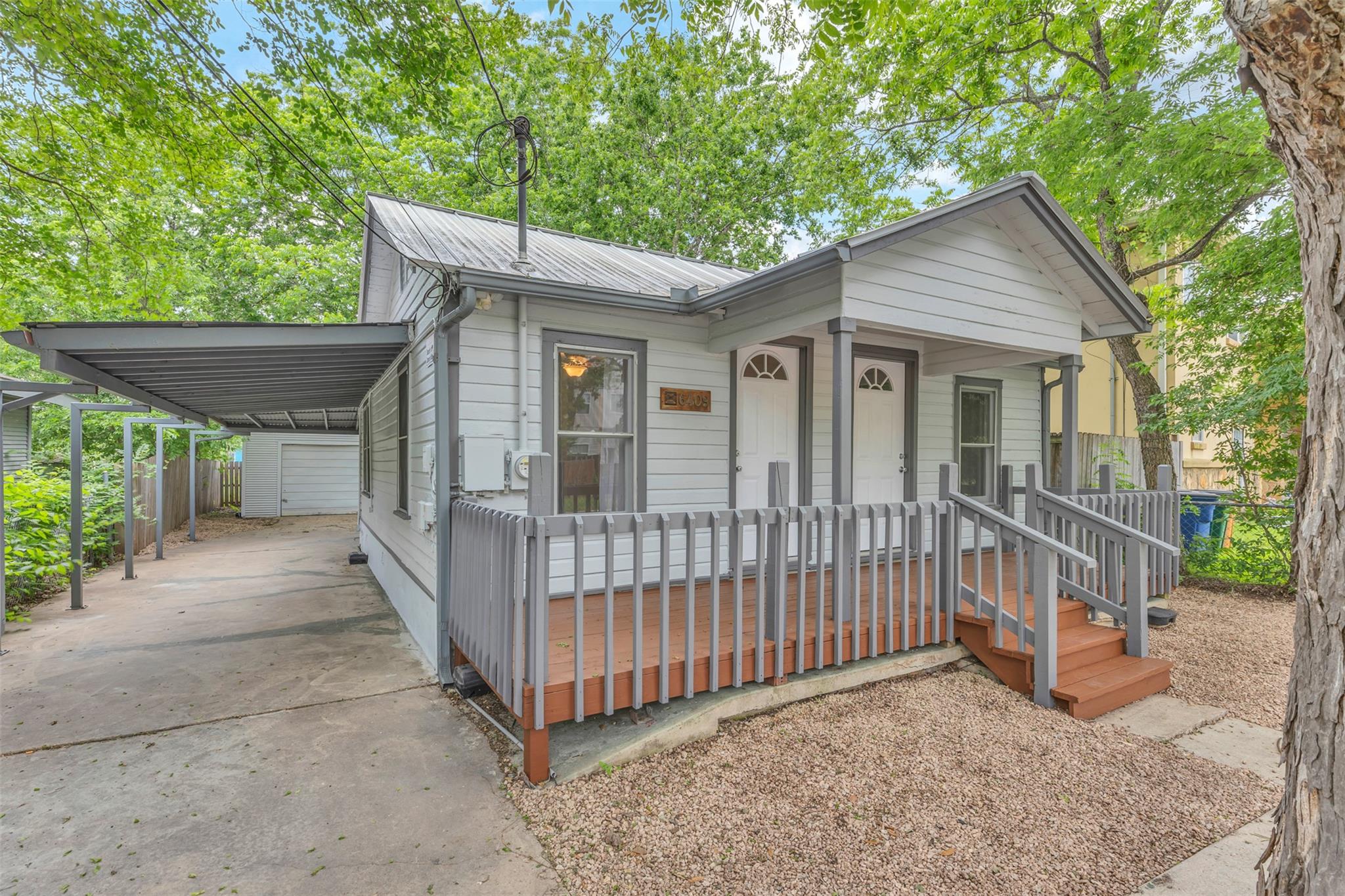 6409 Felix Avenue Austin TX 78741
