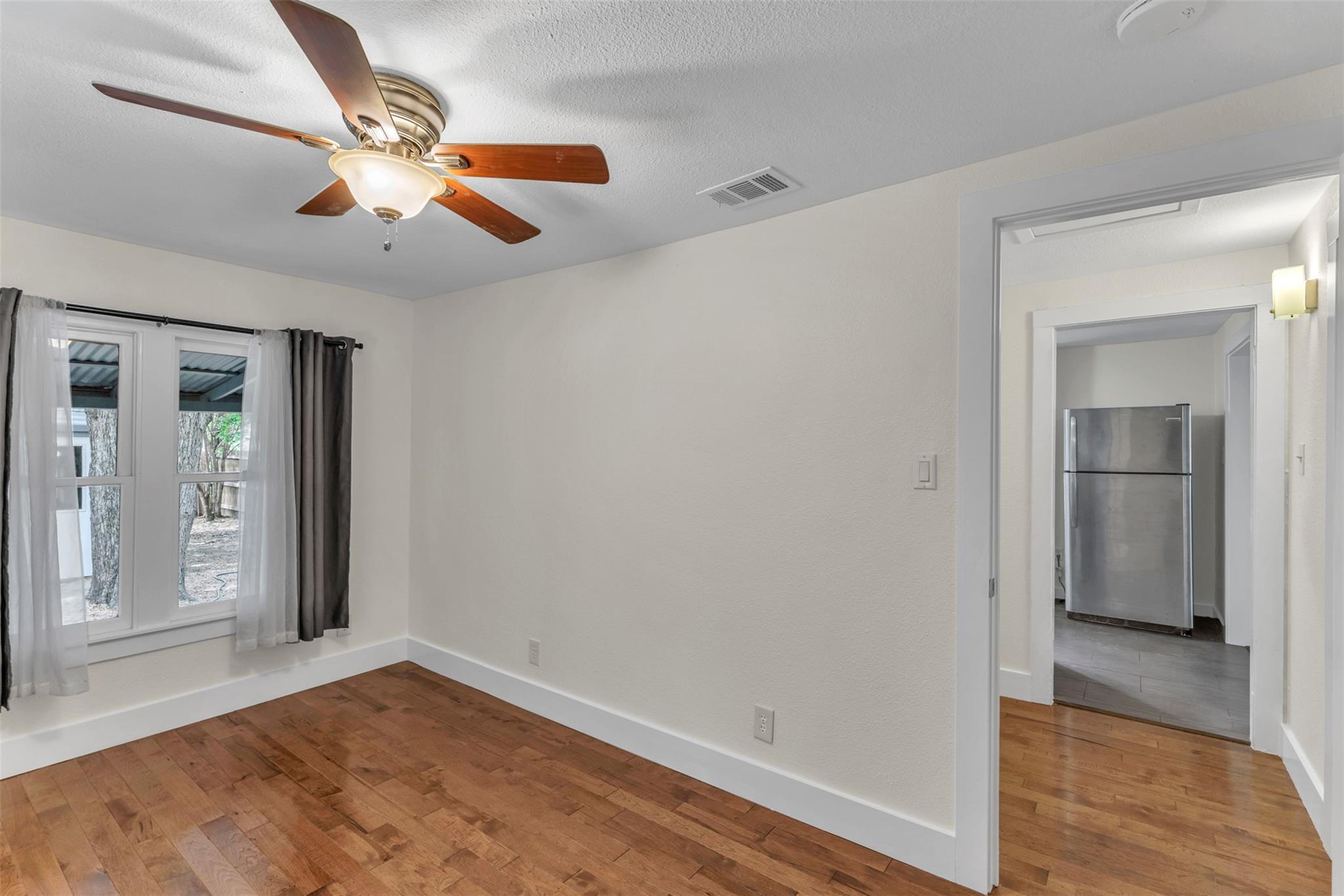 6409 Felix Avenue Austin TX 78741