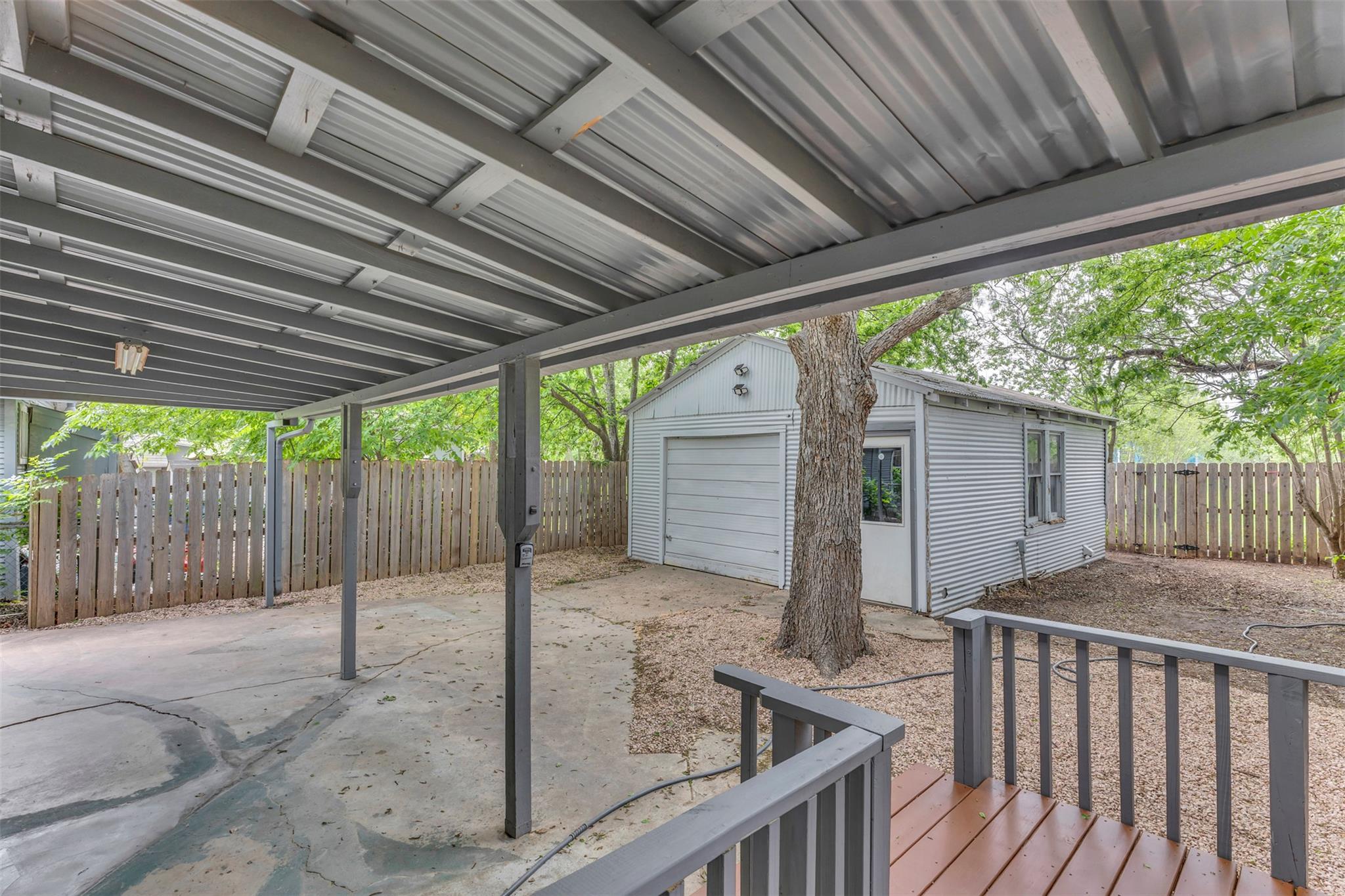6409 Felix Avenue Austin TX 78741