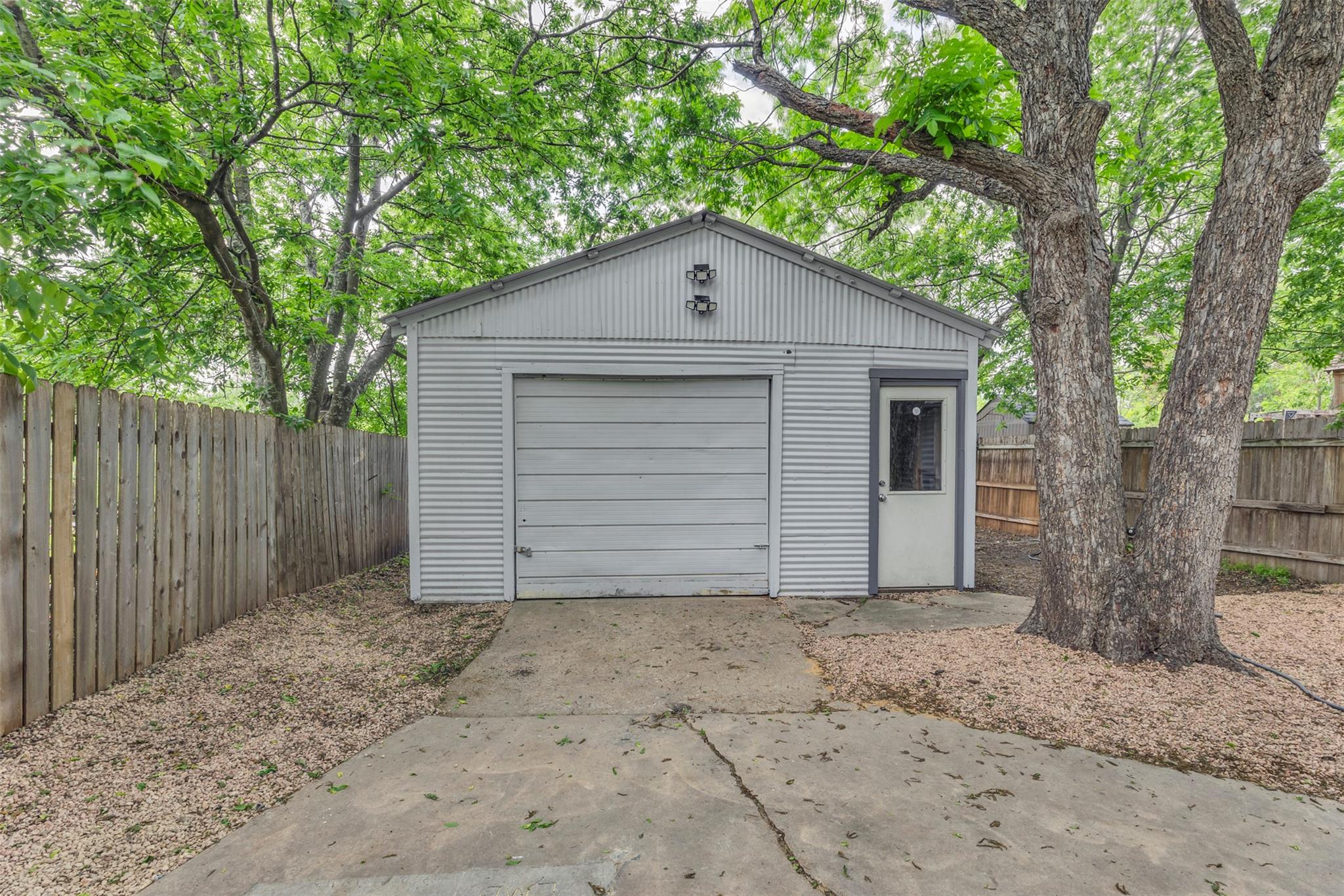 6409 Felix Avenue Austin TX 78741