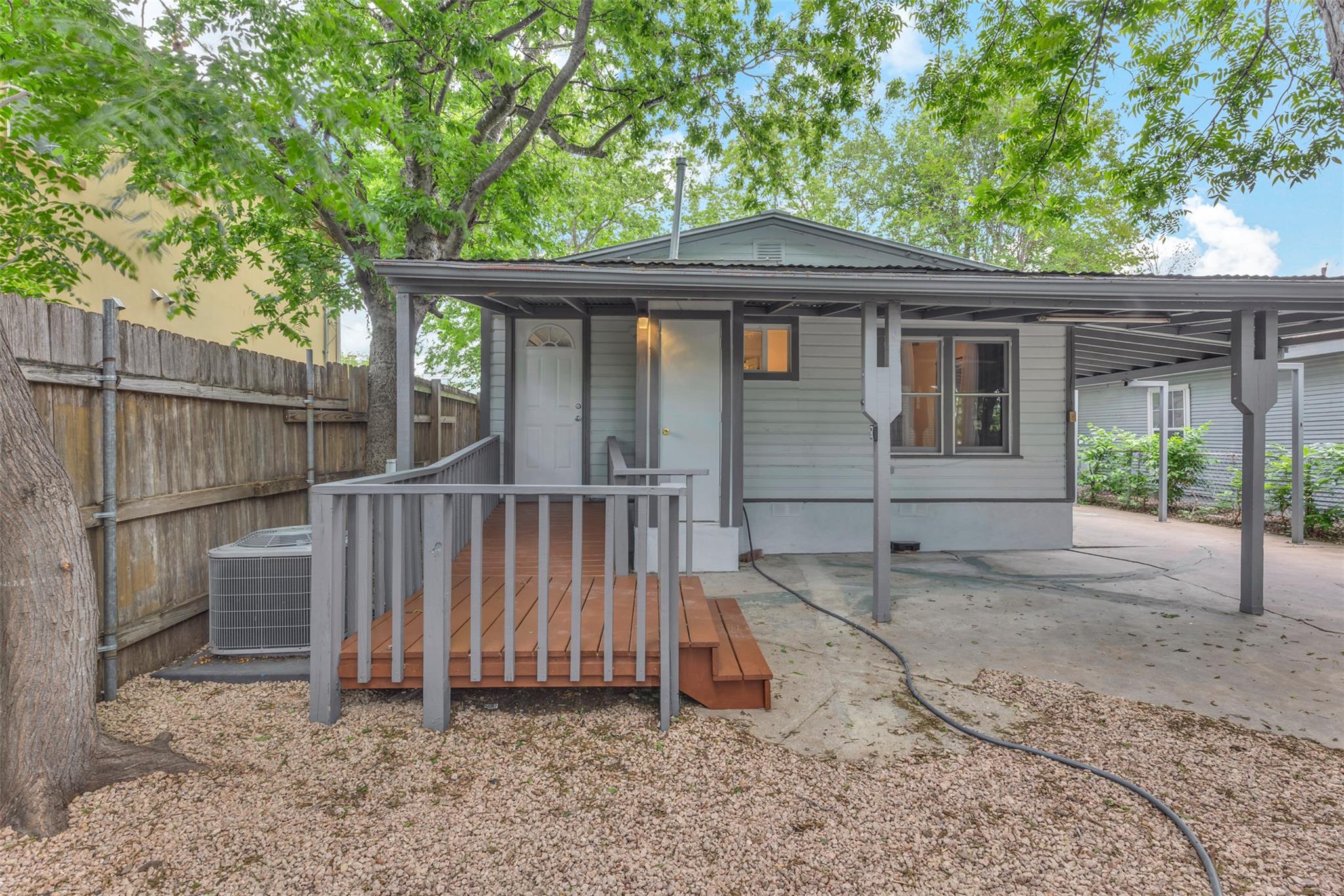 6409 Felix Avenue Austin TX 78741