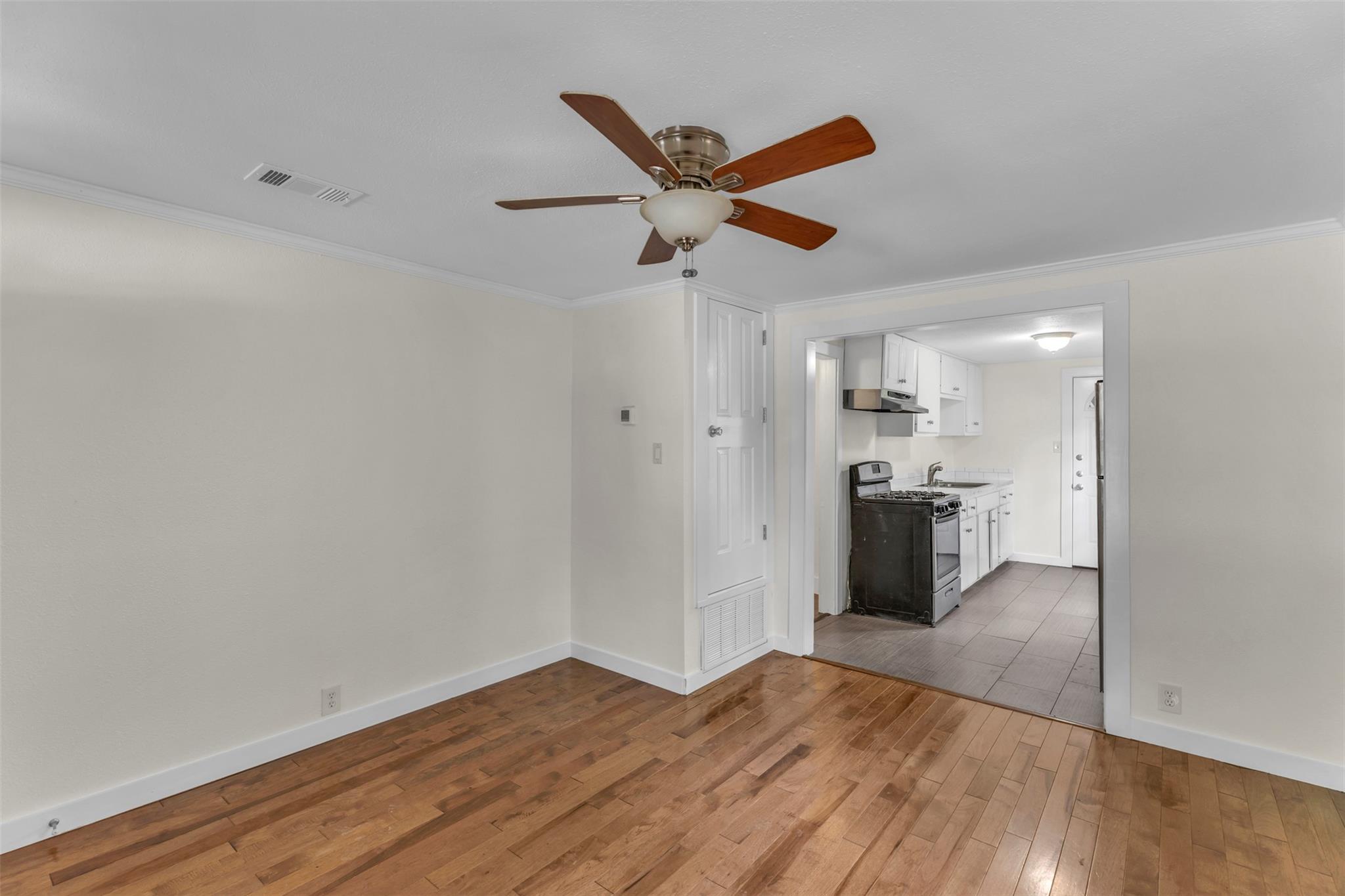 6409 Felix Avenue Austin TX 78741