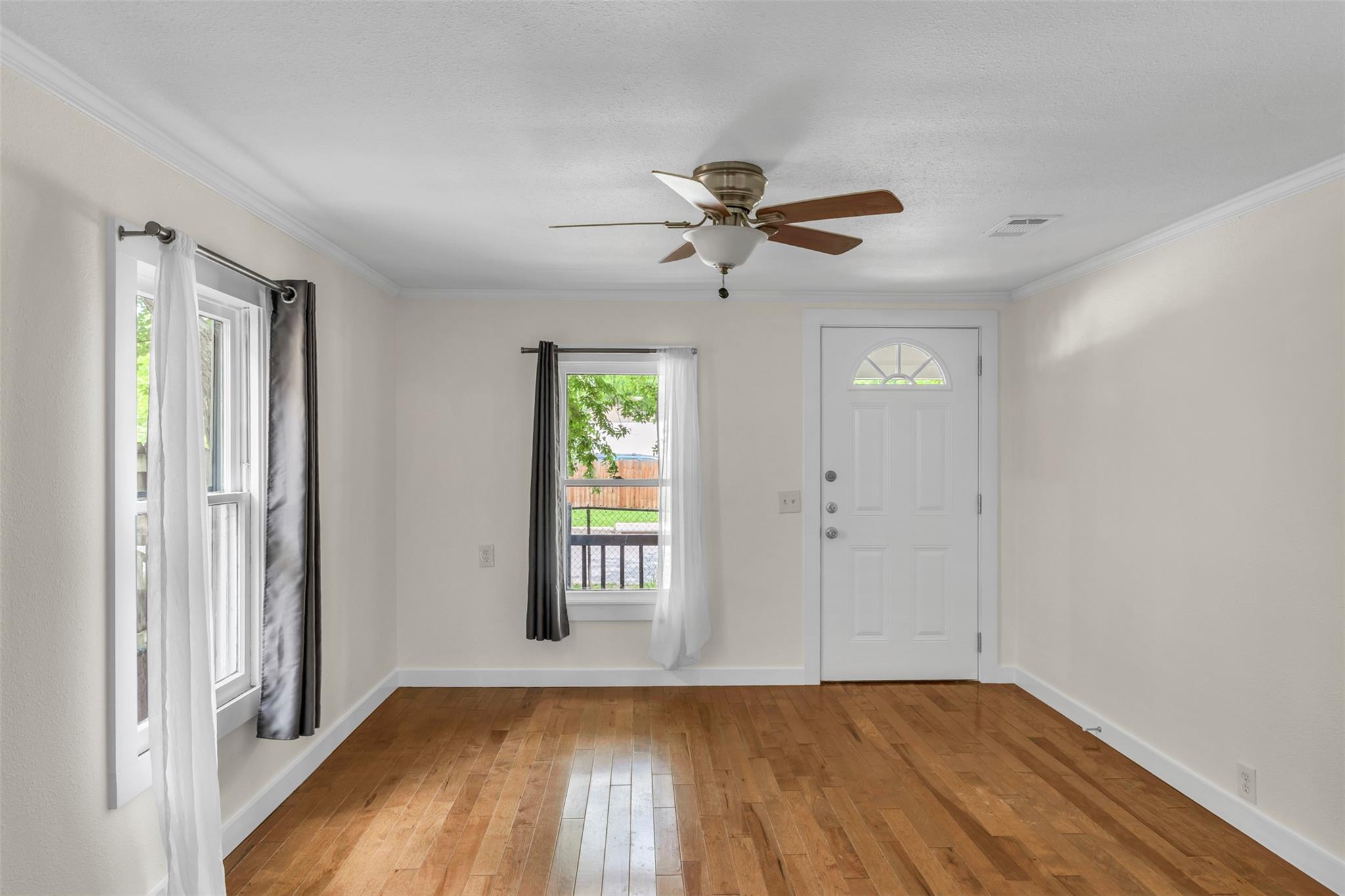 6409 Felix Avenue Austin TX 78741