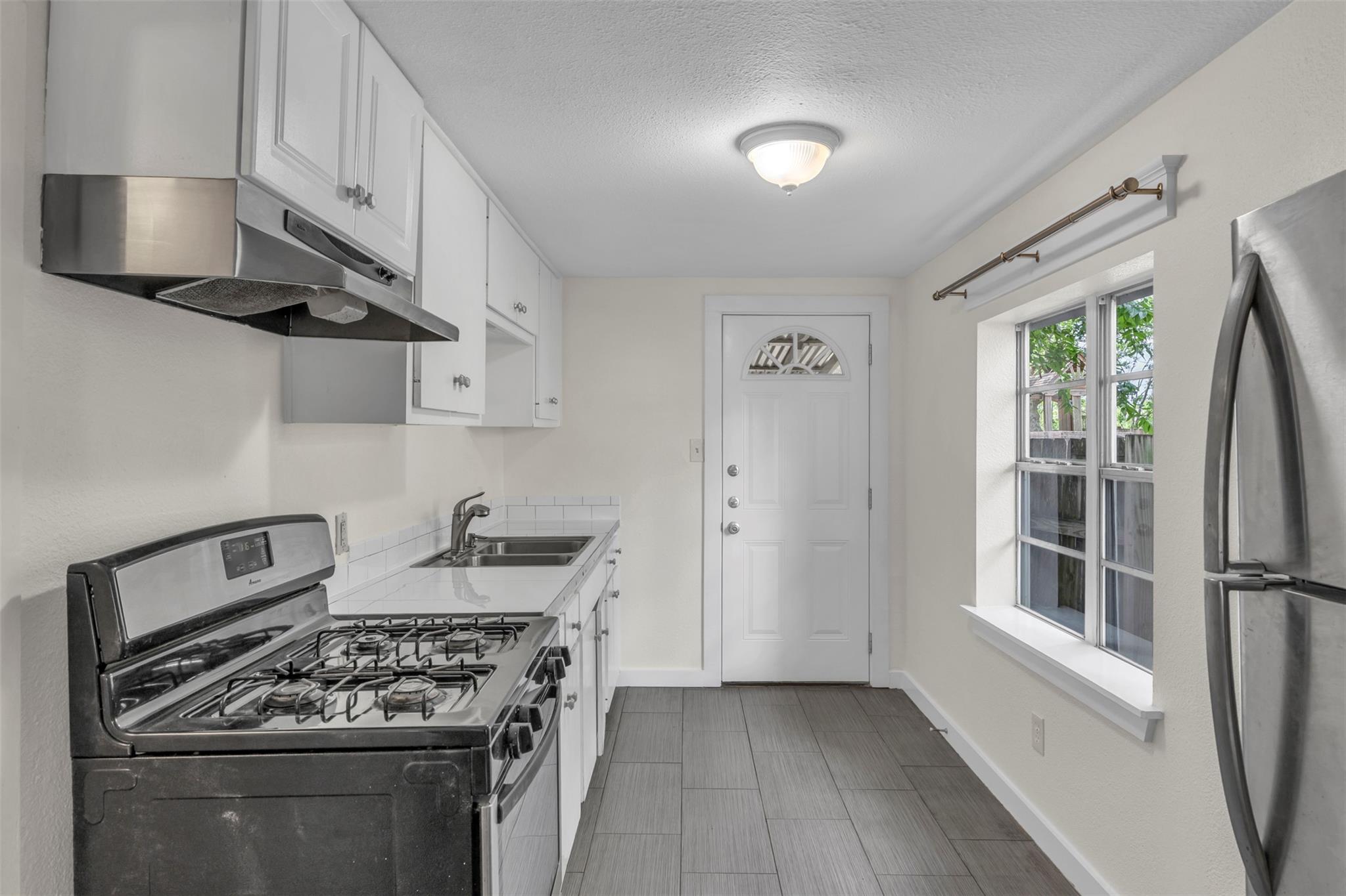 6409 Felix Avenue Austin TX 78741