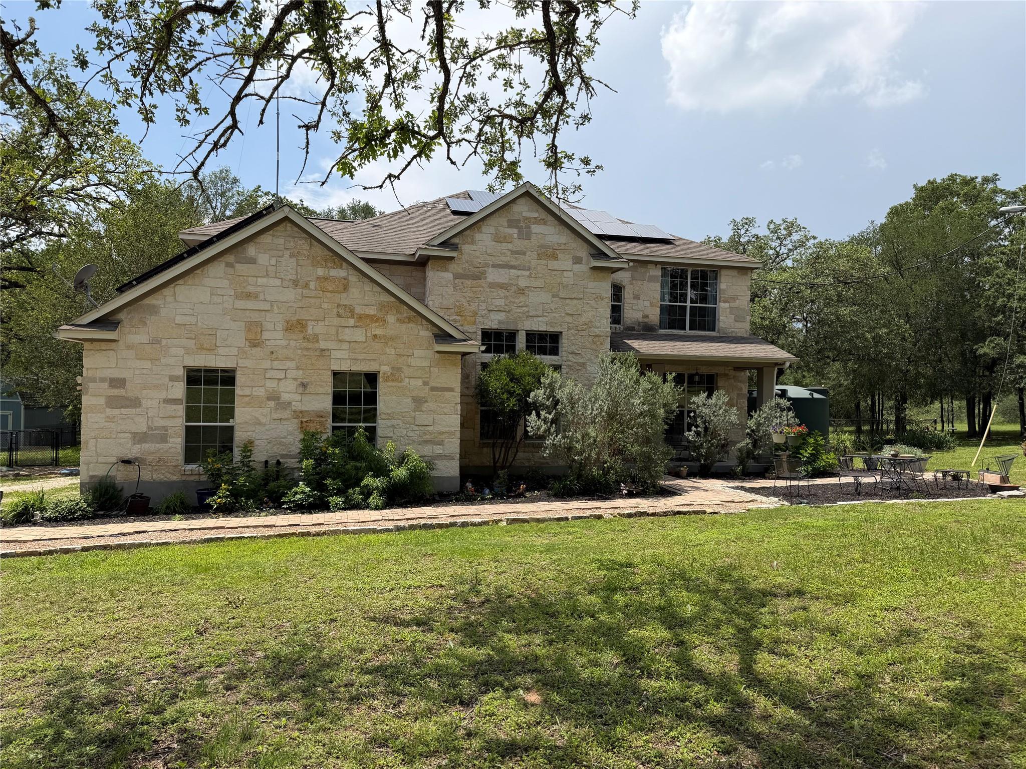 202 The Oaks Boulevard Elgin TX 78621