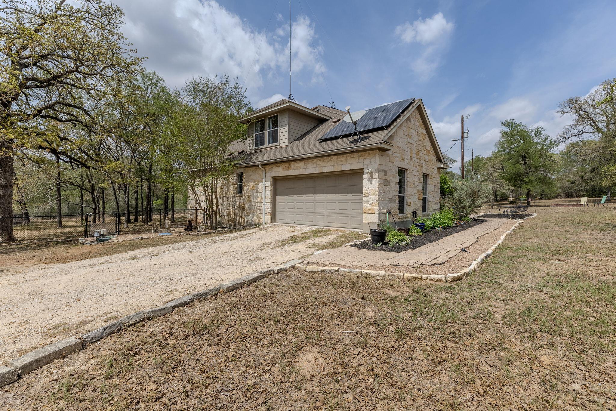 202 The Oaks Boulevard Elgin TX 78621