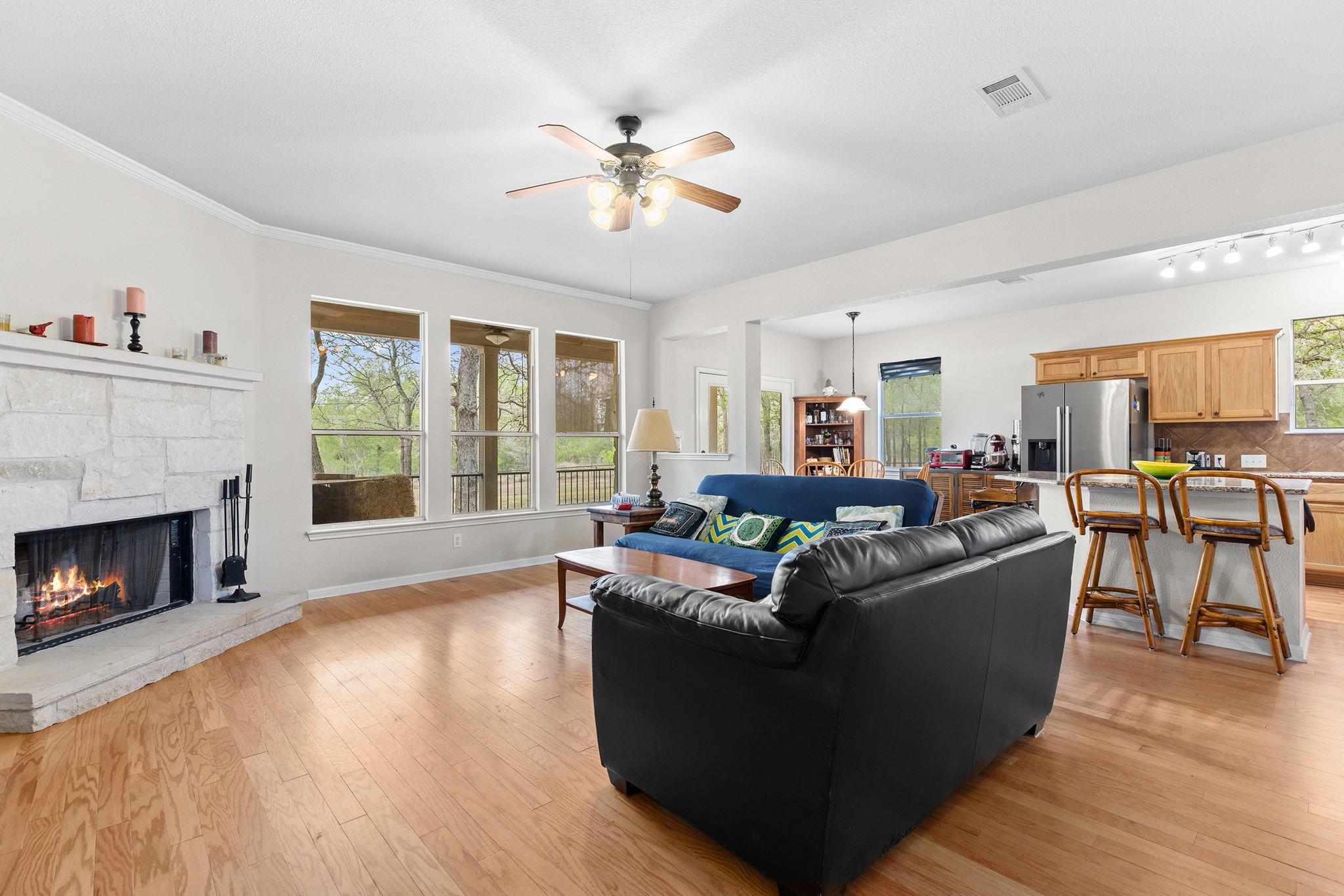 202 The Oaks Boulevard Elgin TX 78621
