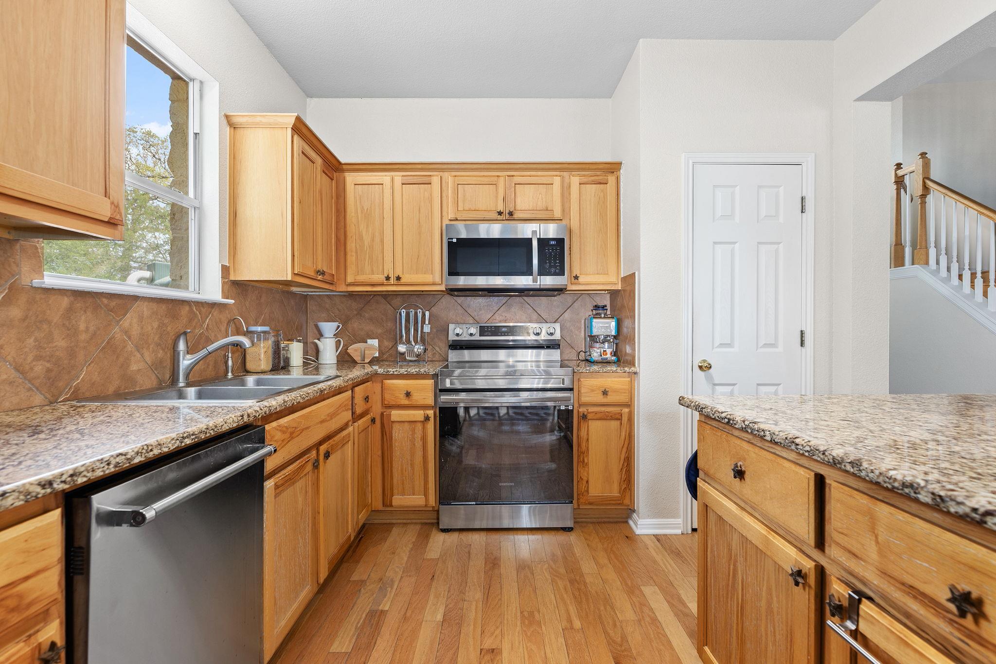 202 The Oaks Boulevard Elgin TX 78621