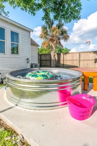 703 E Highway Street Fredericksburg TX 78624