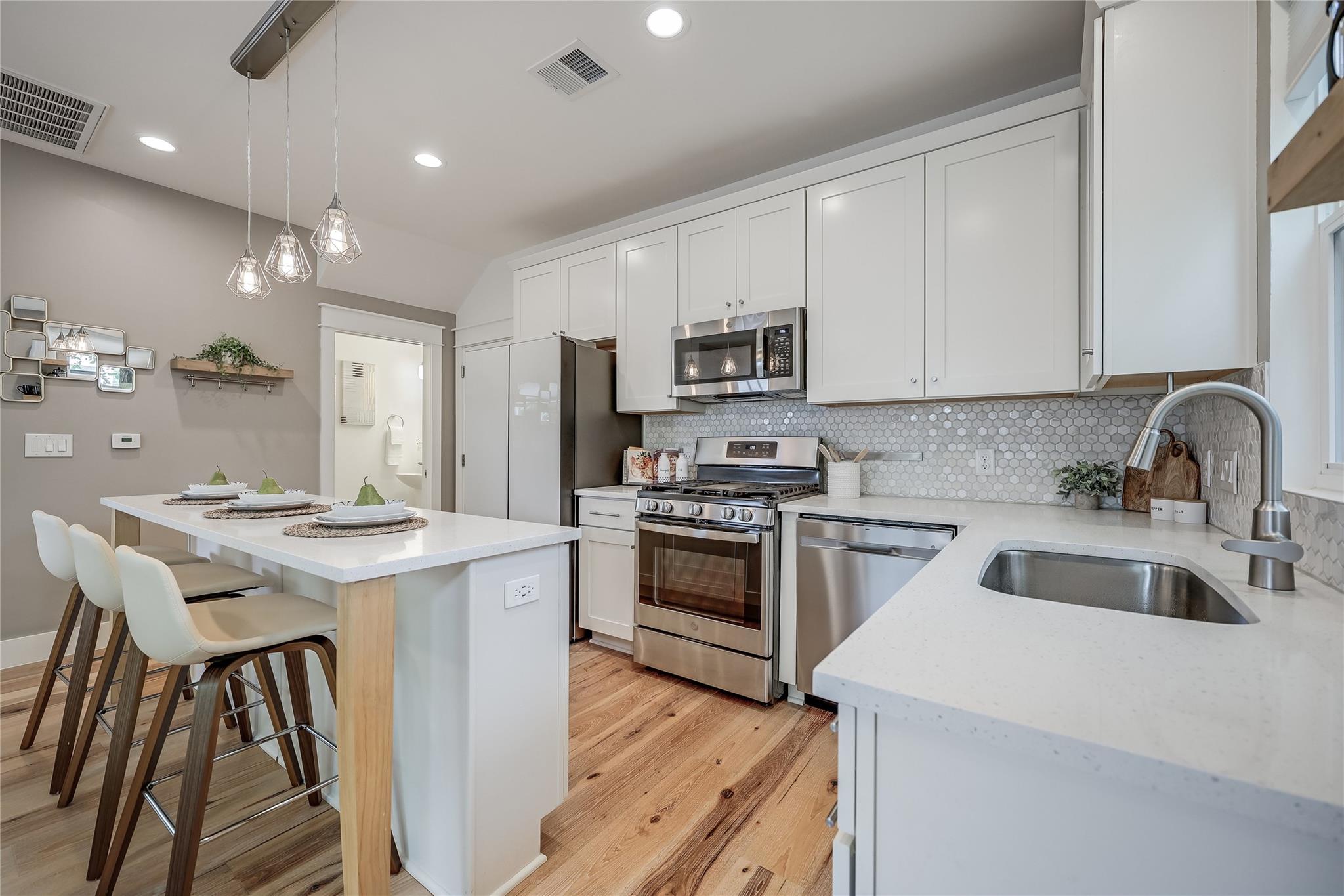 5512 Duval Street Austin TX 78751